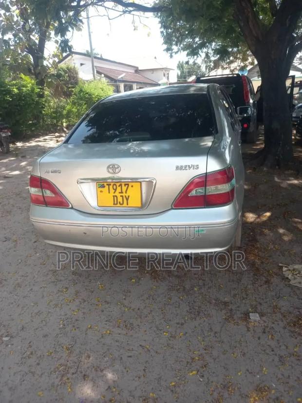 Toyota Brevis 2004 Silver