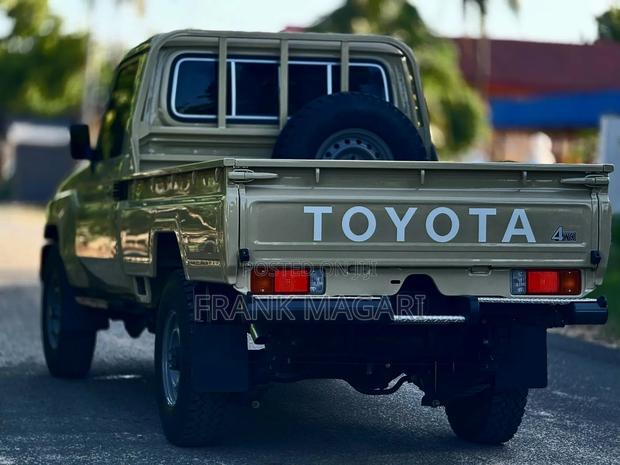 Toyota Land Cruiser 2023 Beige
