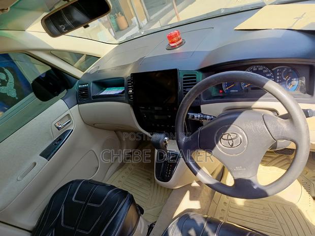Toyota Corolla Spacio 2004 Beige