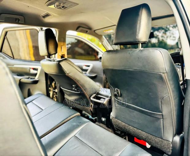 Toyota Fortuner 2023 Teal