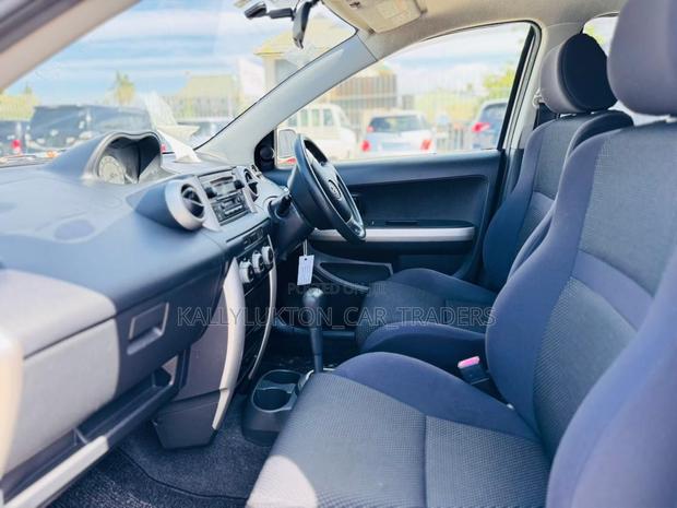 Toyota IST 2003 White