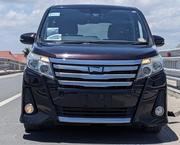 Toyota Noah 2.0 FWD (7 Seater) 2016 Purple for sale