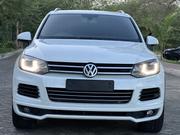 Volkswagen Touareg 2013 White for sale