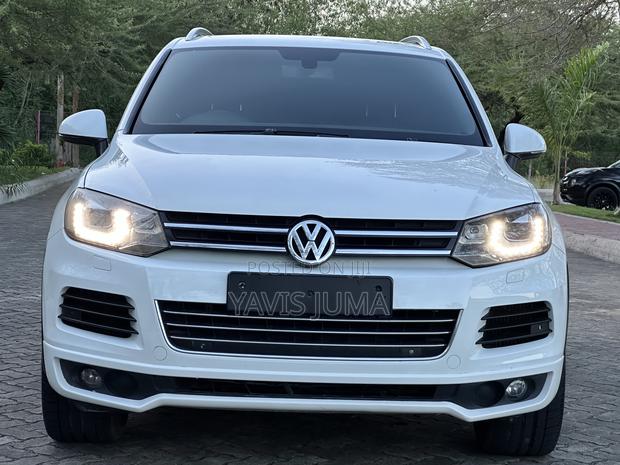 Volkswagen Touareg 2013 White