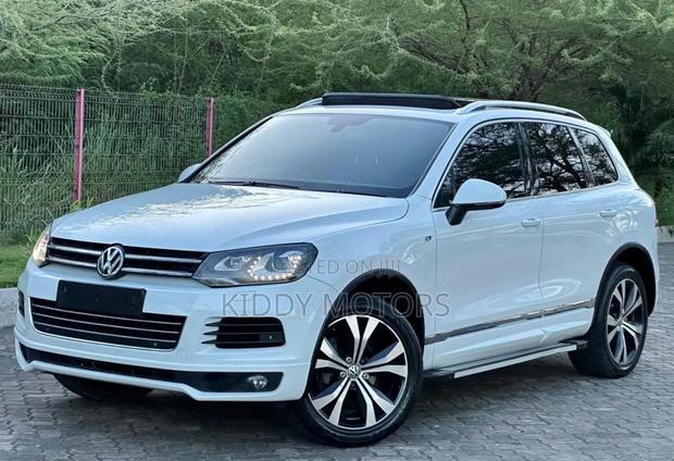 Volkswagen Touareg 2014 White