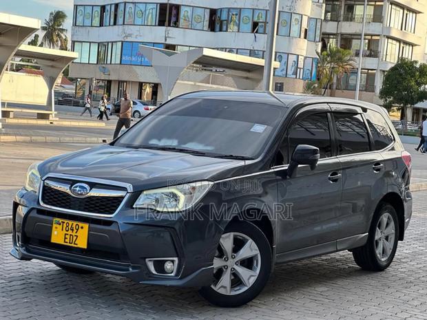 Subaru Forester 2014 Black