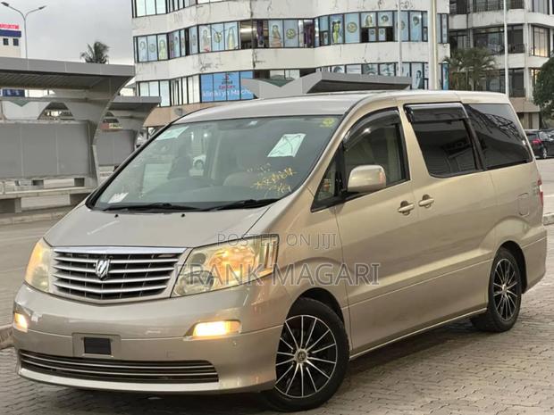 Toyota Alphard 2.4 Petrol FWD 2003 Gold