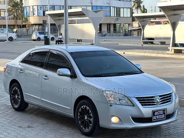 Toyota Premio 1.8 FWD 2011 Silver