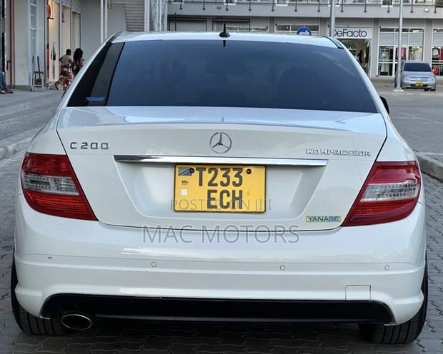 Mercedes-Benz C-Class 2007 White