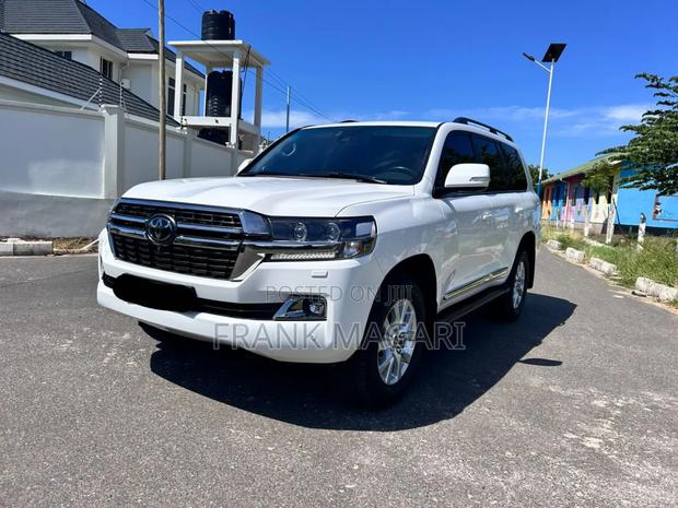 Toyota Land Cruiser 2020 White
