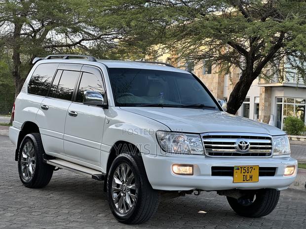 Toyota Land Cruiser 2000 Pearl