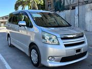 Toyota Noah 2008 Silver for sale
