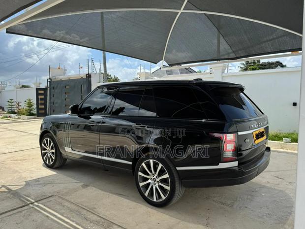 Land Rover Range Rover Vogue 2014 Black