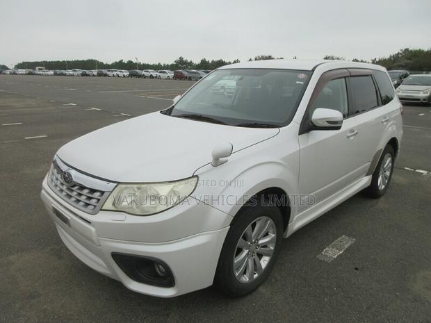 Subaru Forester 2010 Pearl