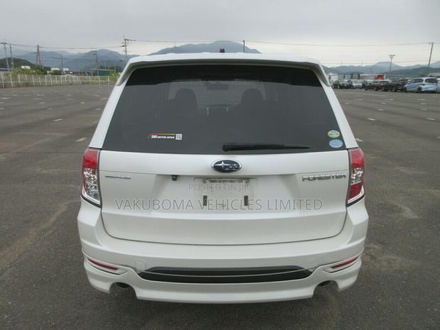 Subaru Forester 2010 Pearl