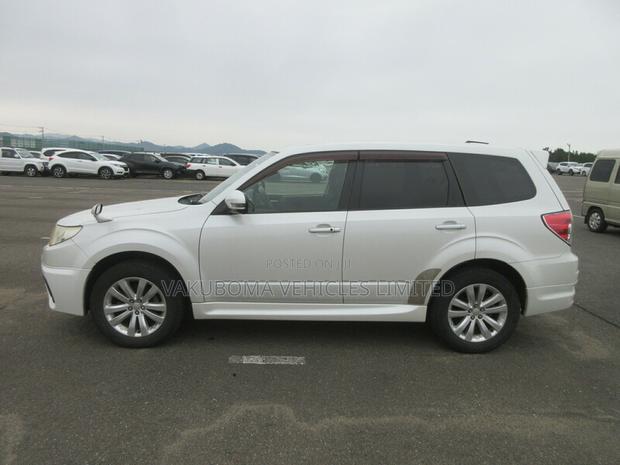 Subaru Forester 2010 Pearl