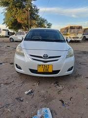 Toyota Belta 2005 White for sale