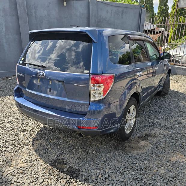 Subaru Forester 2011 Blue