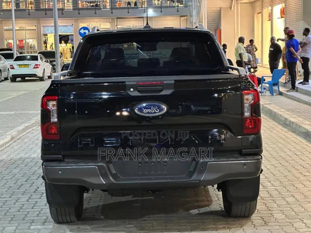 Ford Ranger Wildtrak 2023 Matt Black