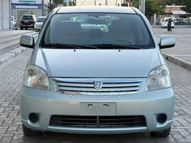 Toyota Raum 1.5 FWD 2006 Blue