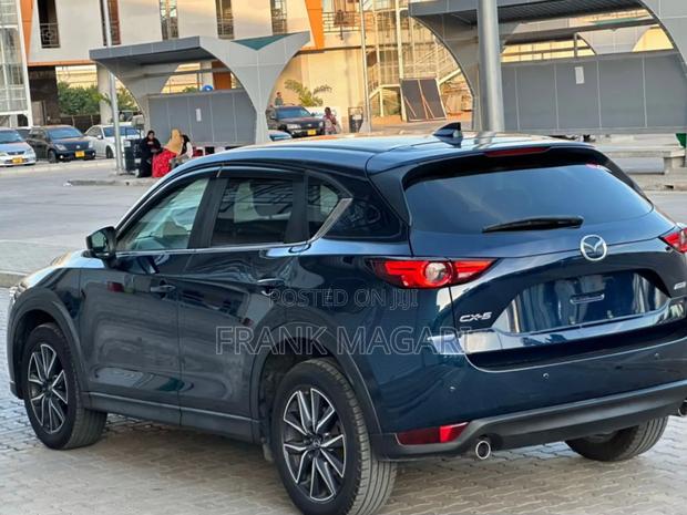 Mazda CX-5 2018 Blue