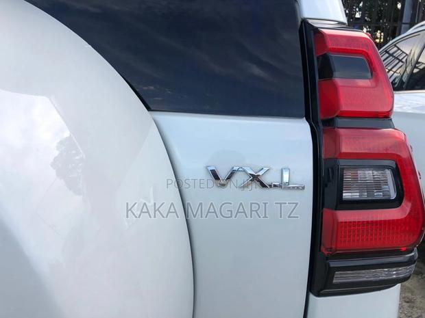 Toyota Land Cruiser Prado 2022 White