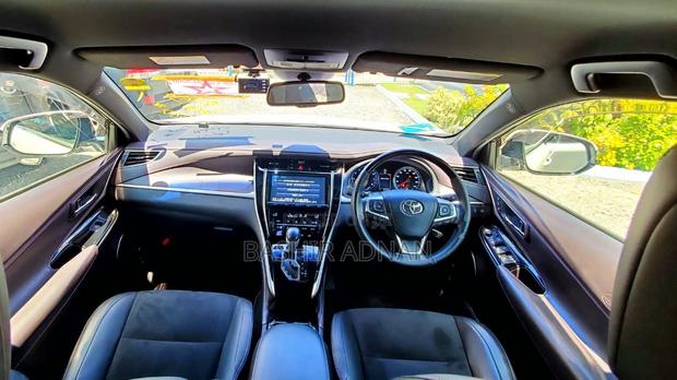 Toyota Harrier 2.0 2016 White