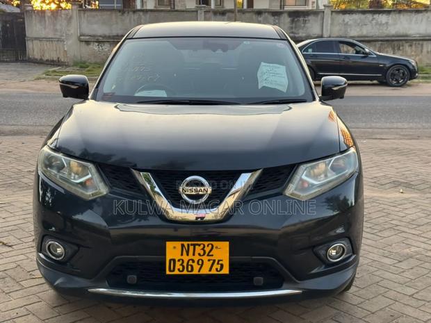 Nissan X-Trail 2015 Black