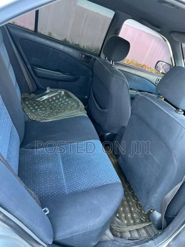 Toyota Carina 1.5 FWD Sedan 1999 Silver
