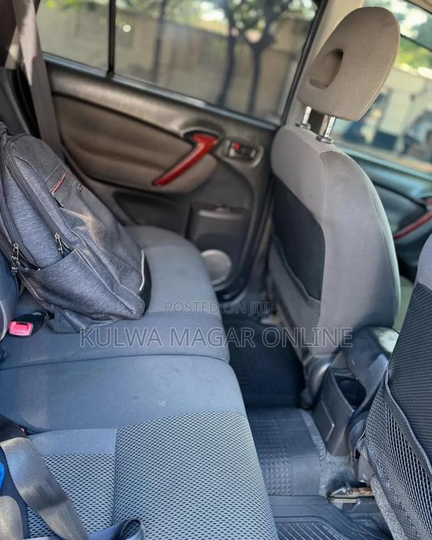 Toyota RAV4 2005 Gray