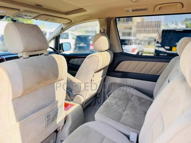 Toyota Alphard 2005 Black