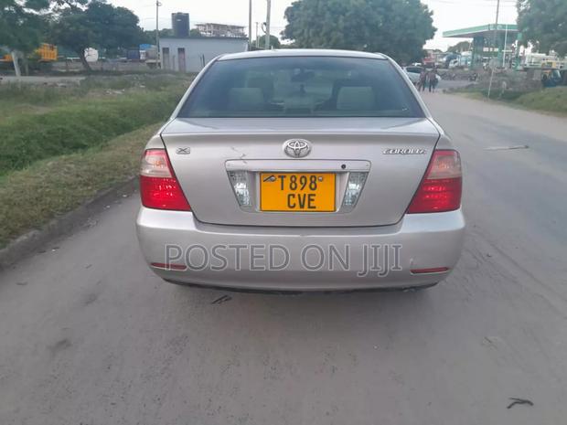 Toyota Corolla 2000 Silver