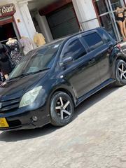 Toyota IST 2004 Black for sale