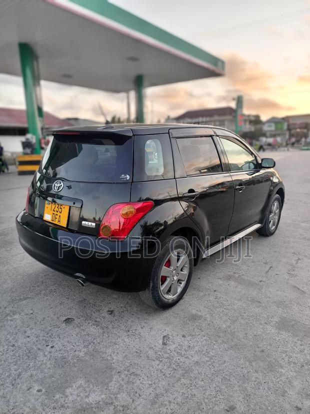 Toyota IST 2006 Black