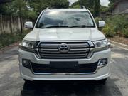 Toyota Land Cruiser 4.5 V8 VXR 2017 White for sale
