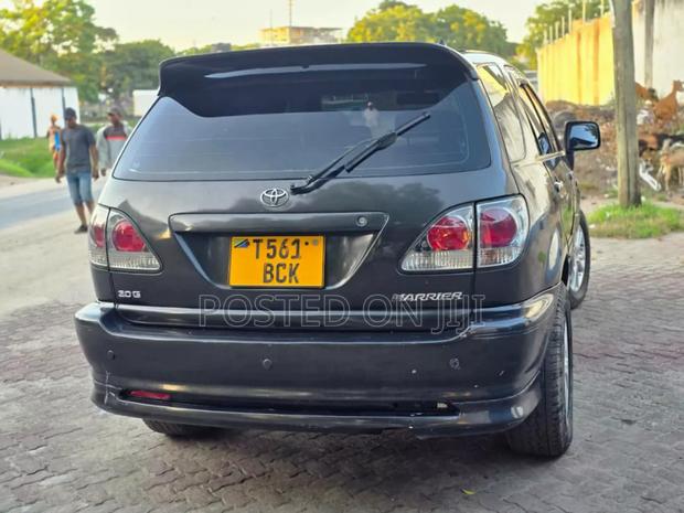 Toyota Harrier 2003 Black