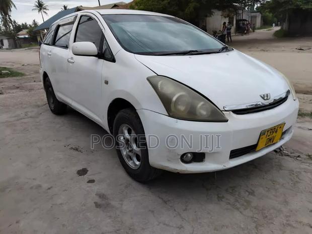 Toyota Wish 2005 White