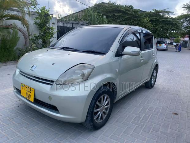 Toyota Passo 2006 Silver