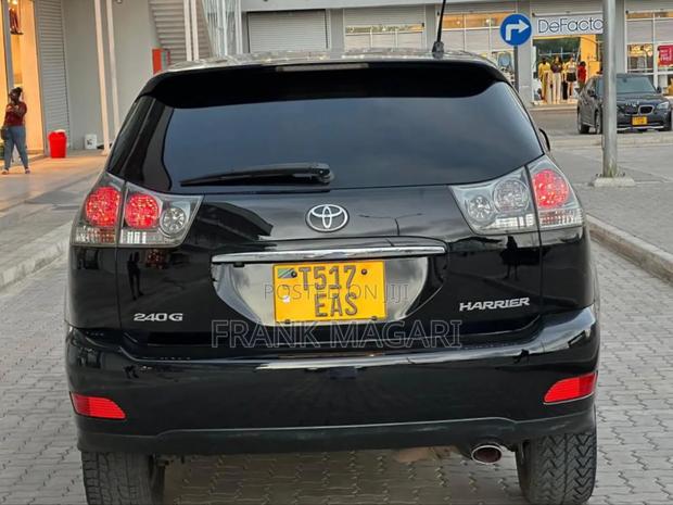Toyota Harrier 2.4 2006 Black