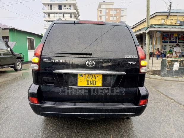 Toyota Land Cruiser Prado 2005 Black