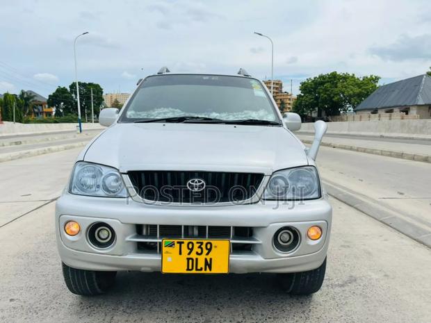 Toyota Cami 2003 Silver