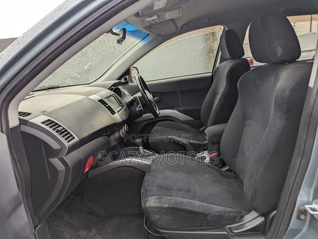 Mitsubishi Outlander 2006 Gray