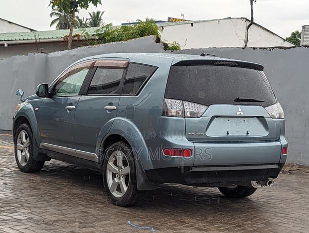 Mitsubishi Outlander 2006 Gray