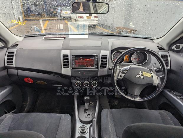 Mitsubishi Outlander 2006 Gray