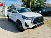 Toyota Hilux 2021 White for sale