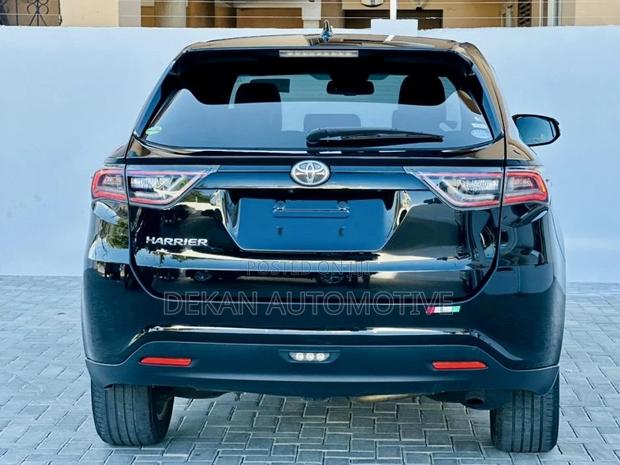 Toyota Harrier 2.0 2014 Black