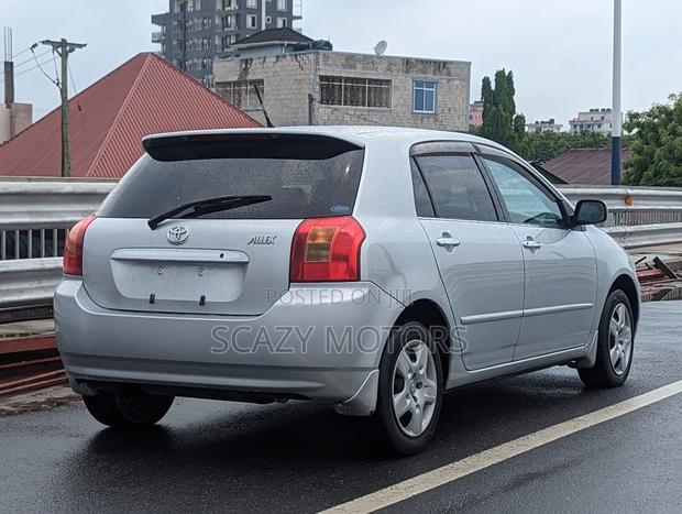 Toyota Allex 2003 Silver