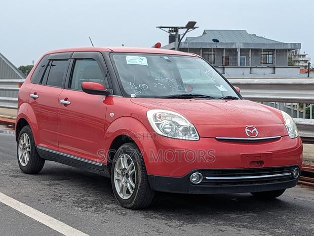 Mazda Verisa 2008 Red
