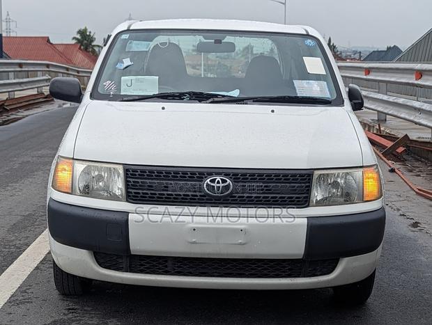 Toyota Probox 2009 White