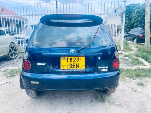 Toyota Starlet 2000 Blue